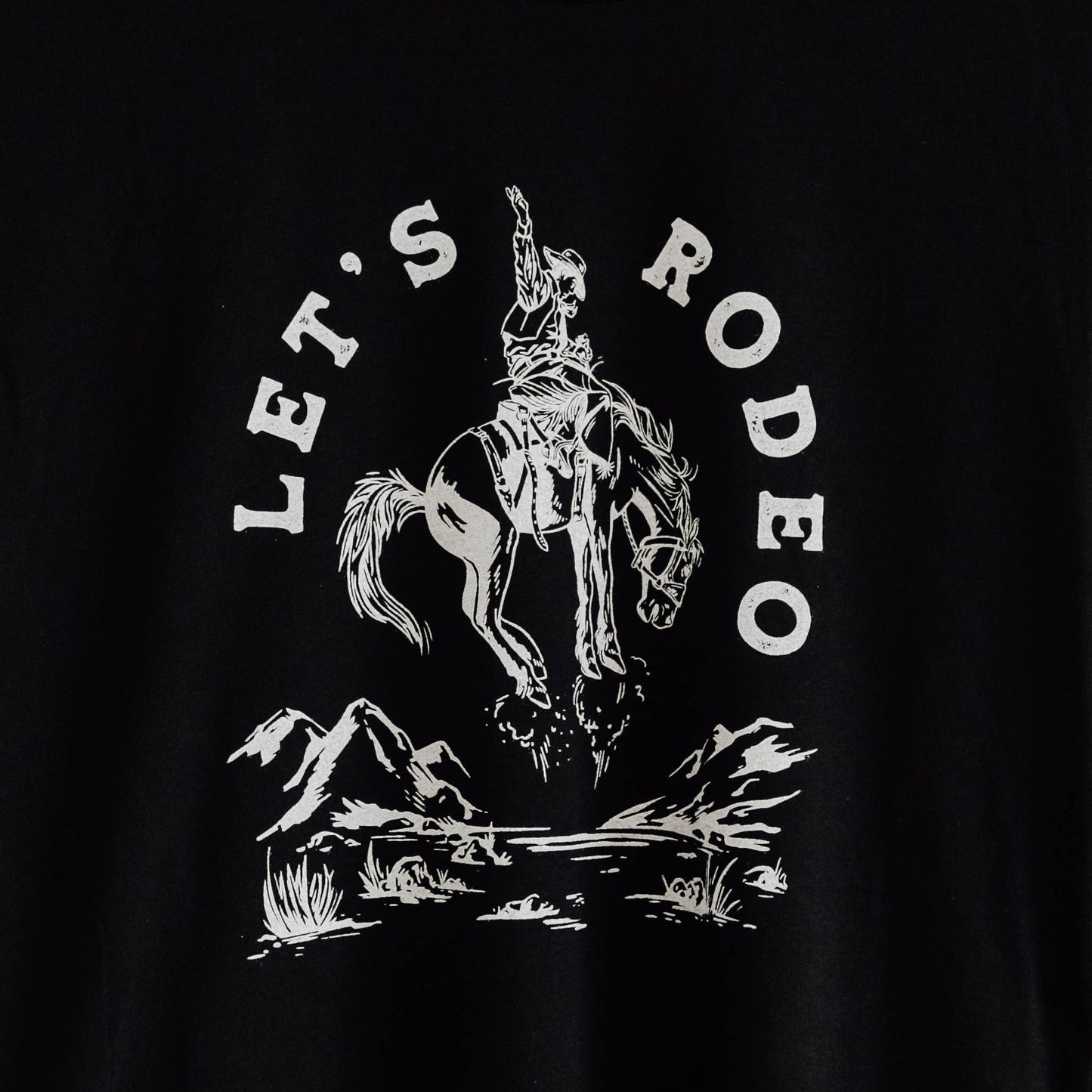 Camiseta unisex Let's Rodeo- Negra