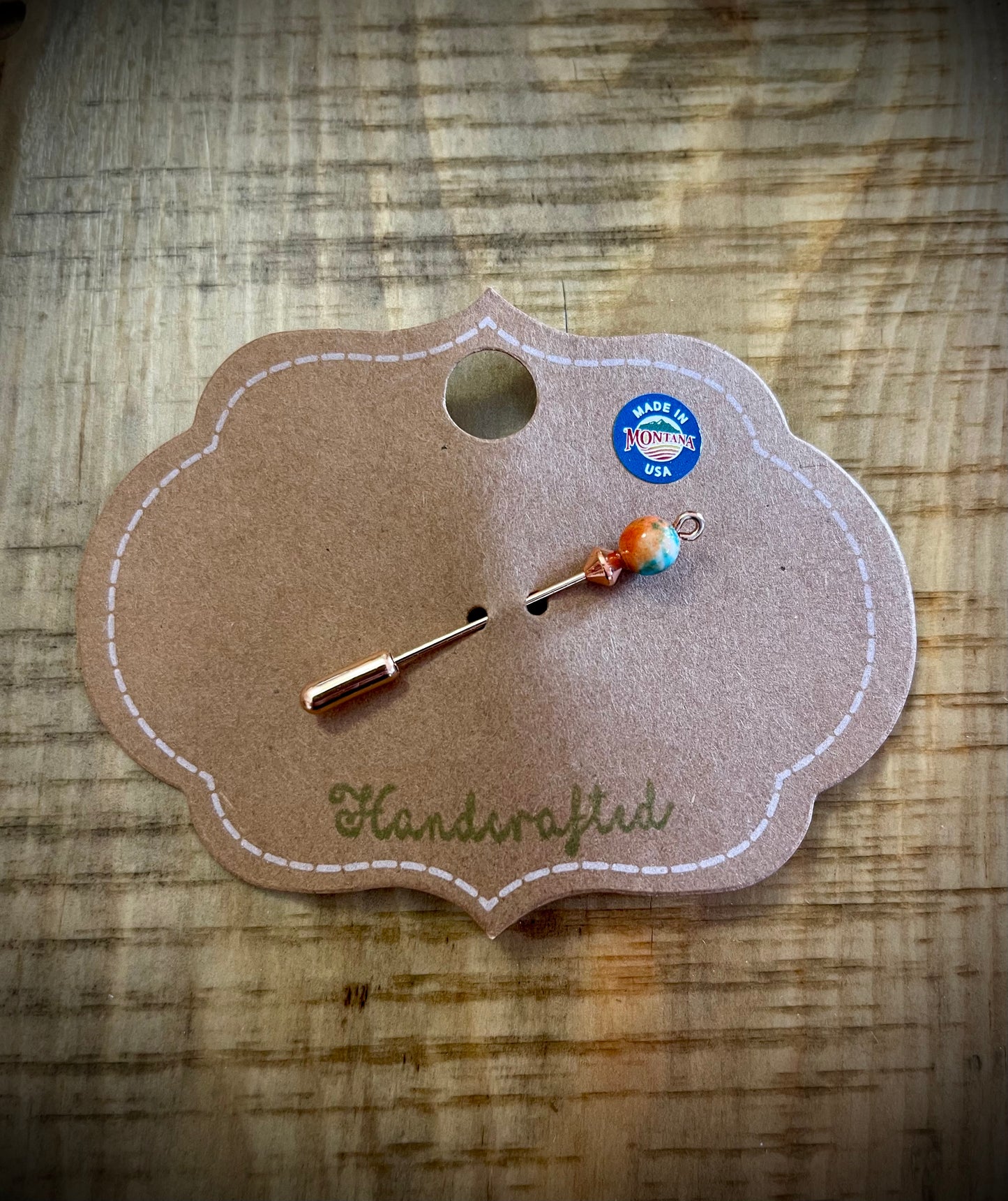 Alfileres de sombrero hechos a mano exclusivos de Sagebrush- Cobre/Oro