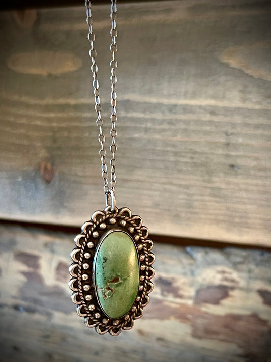 Vintage Sterling Silver & Variscite Cabochon Pendant Necklace