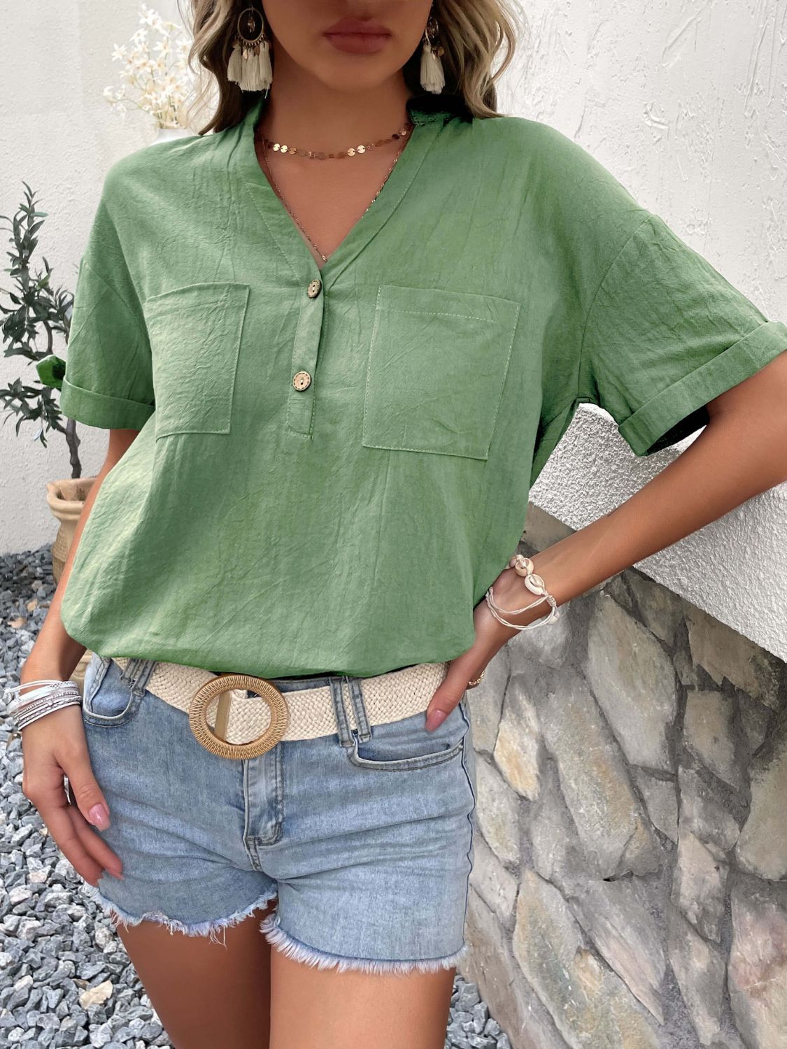Blusa con botones y mangas con puños y cuello con muescas (3 colores disponibles)
