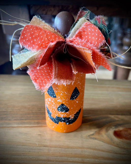 Jack-O’-Lantern Decor Pumpkins