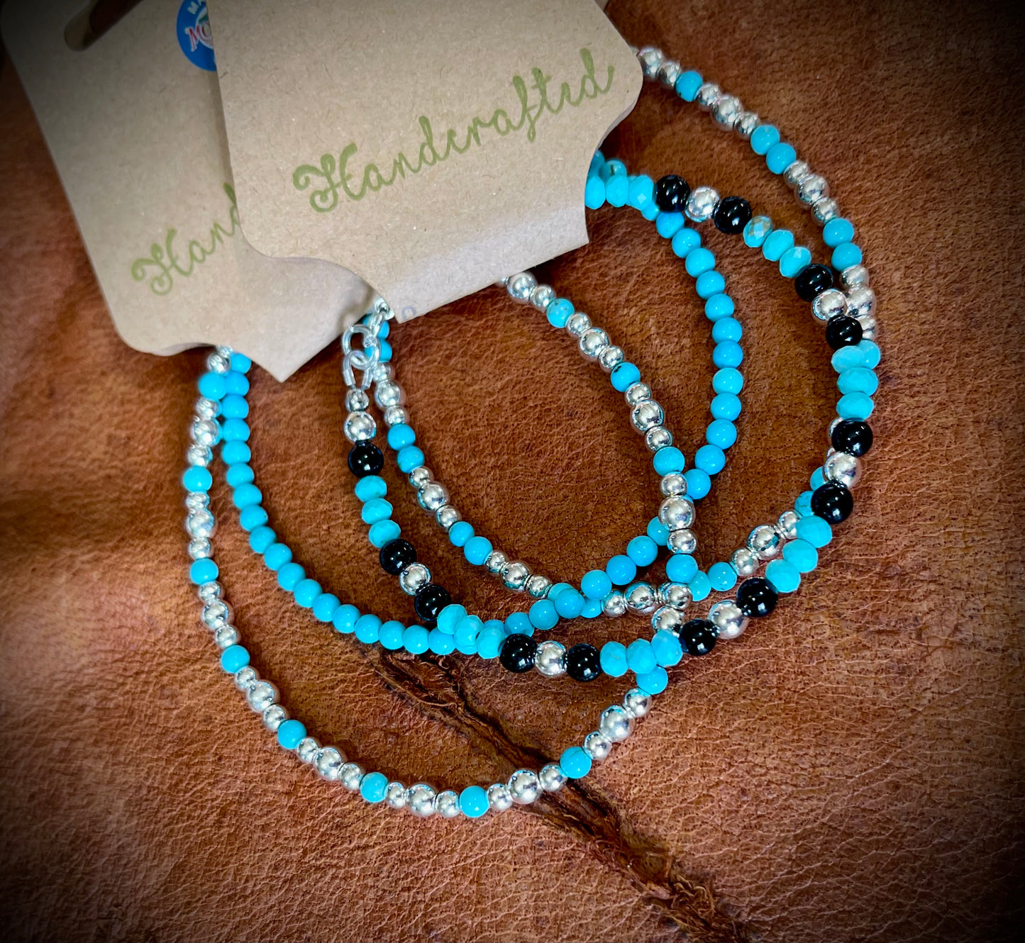 Pulseras con cuentas a mano