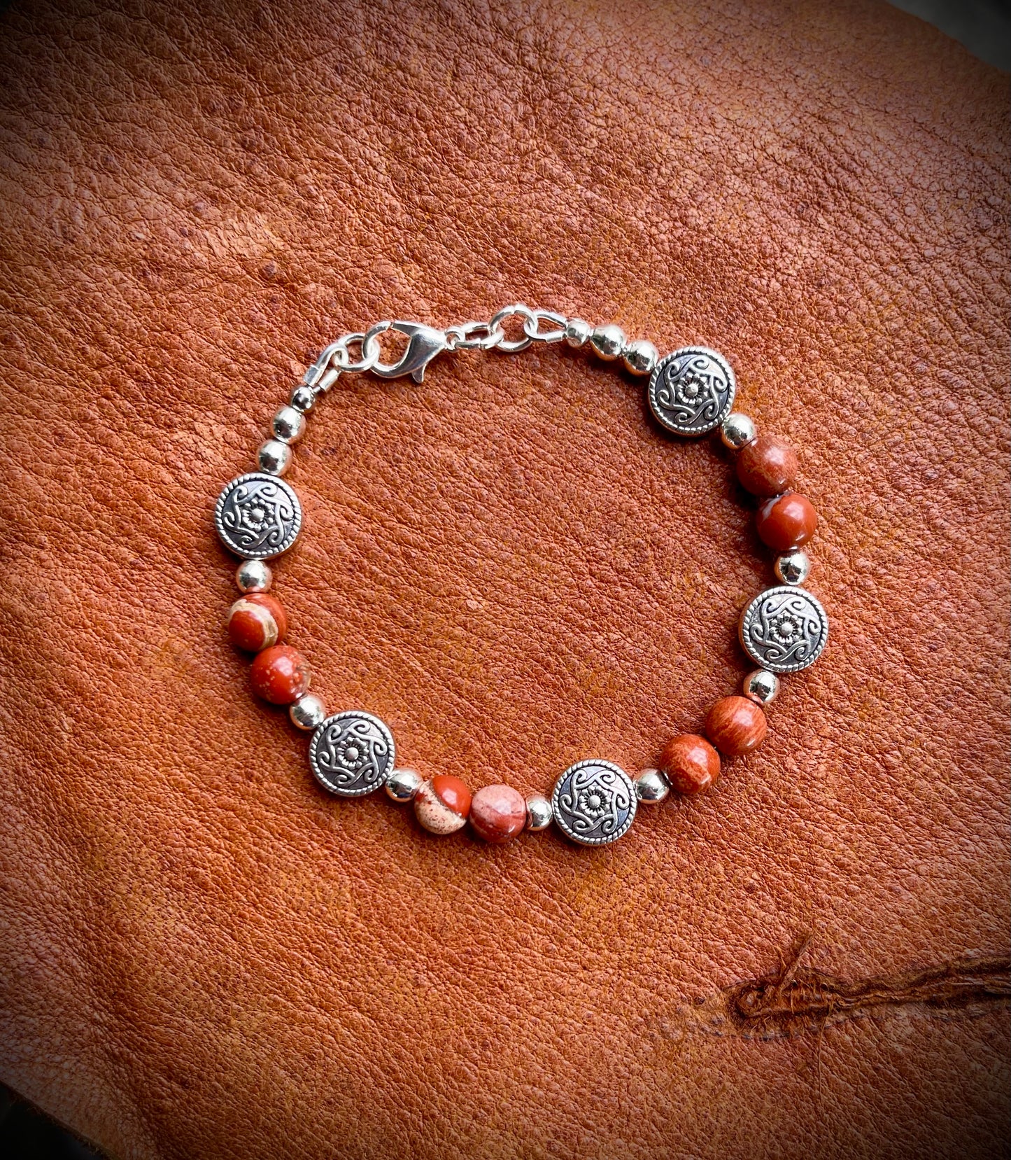 Pulseras con cuentas a mano