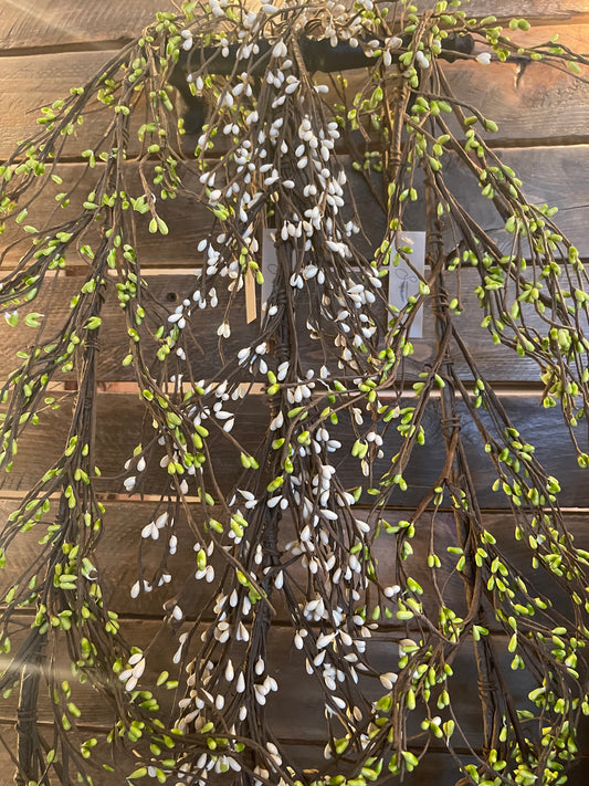 Floral “Pips” Garland-Vanilla (4 1/2’)