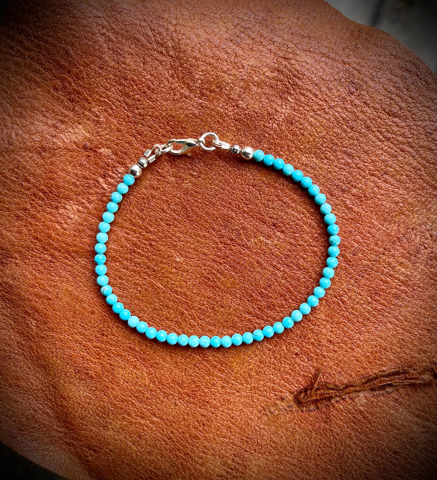 Pulseras con cuentas a mano