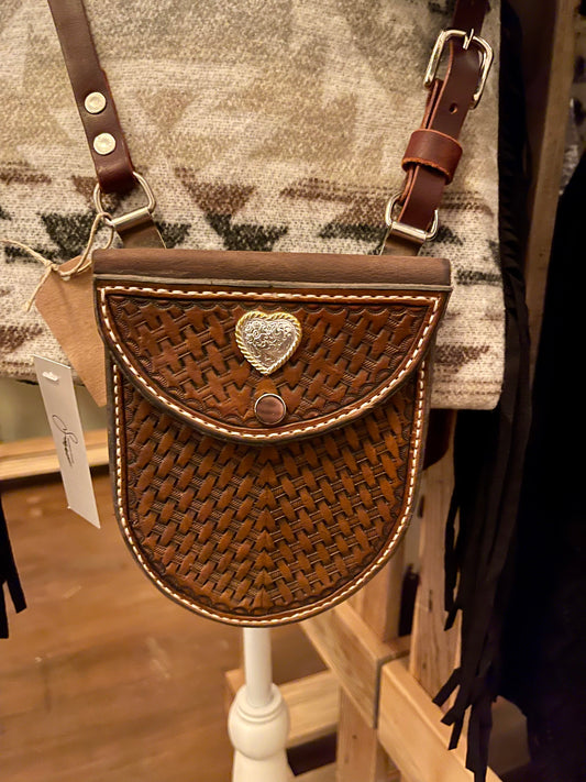 Monedero “Pouch” de cuero hecho a mano